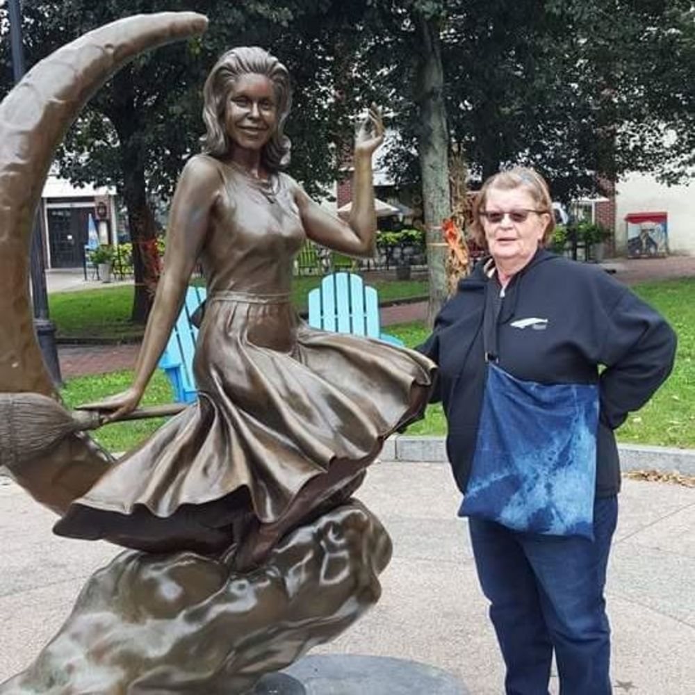 Meet your Posher, Sheila